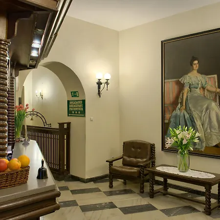 Hotel Dwor Polski 4*