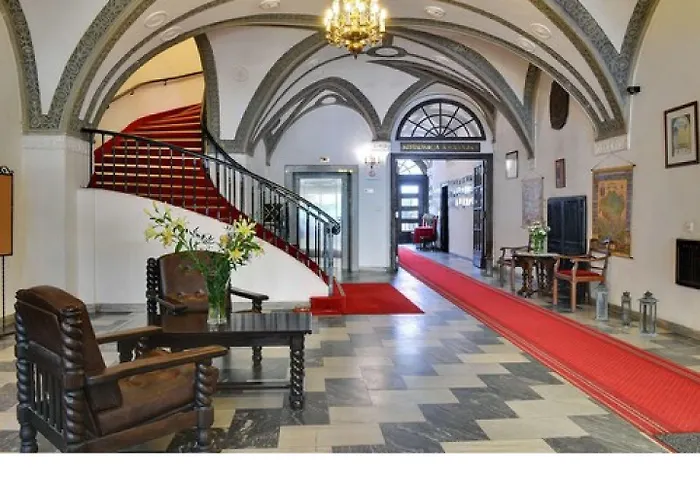 Dwor Polski 호텔 4*