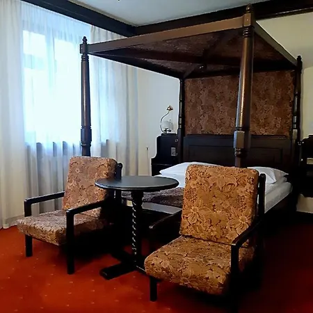 ドヴォル ポルスキ 4*