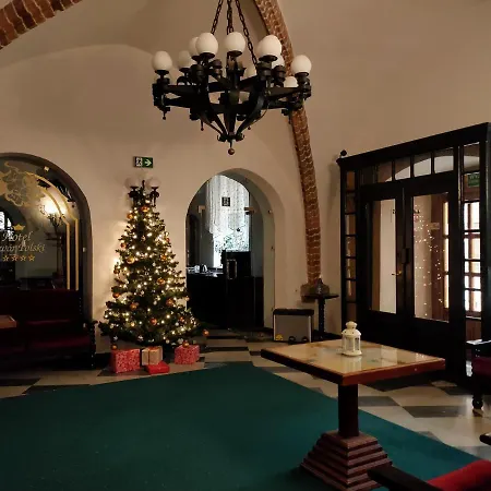 Hotel Dwor Polski 4*
