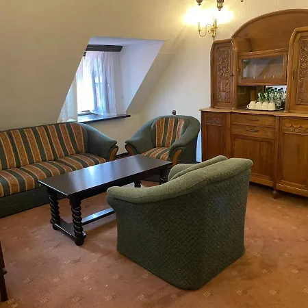 ドヴォル ポルスキ 4*