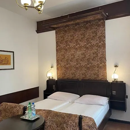 Hotel Dwor Polski 4*