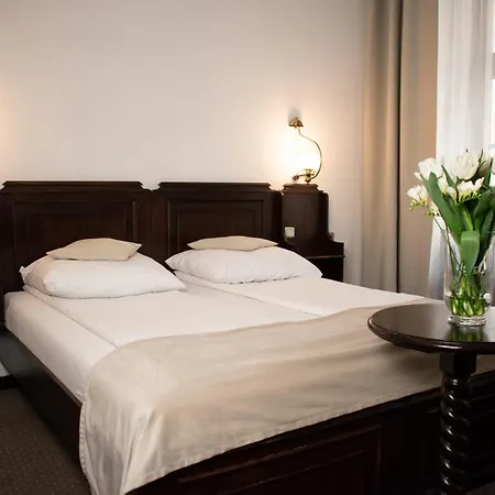 ホテル ドヴォル ポルスキ