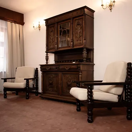 Dwór Polski 4*