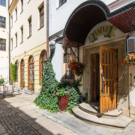 ホテル ドヴォル ポルスキ