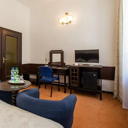 ホテル ドヴォル ポルスキ