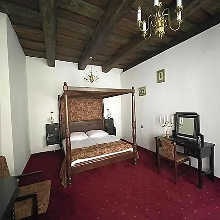 Dwor Polski 4*