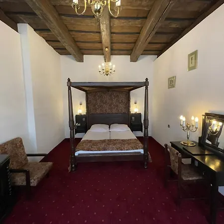 Dwor Polski Szálloda 4*
