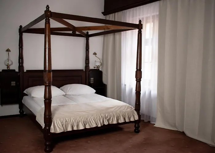 Dwor Polski فندق فروتسواف